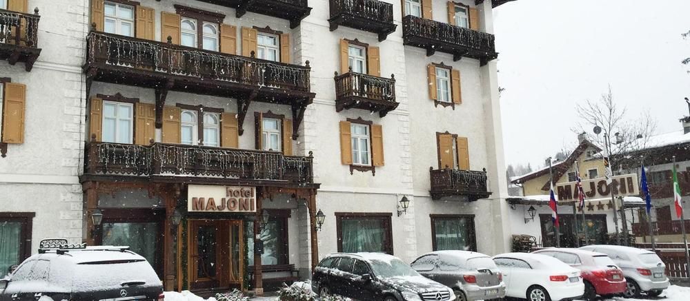 Hotel Majoni كورتينا دامبيتزو المظهر الخارجي الصورة